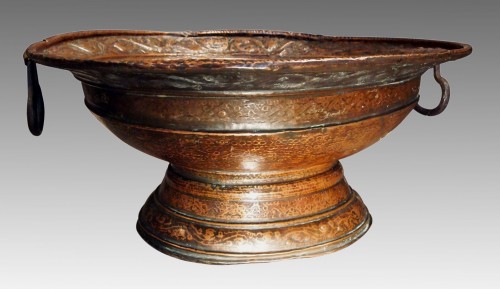 Grand rafraîchissoir en cuivre, Italie 17e siècle - Objets de Curiosité Style 