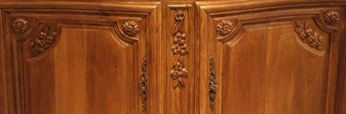 Oak Cupboard in two parts 18th century  - 