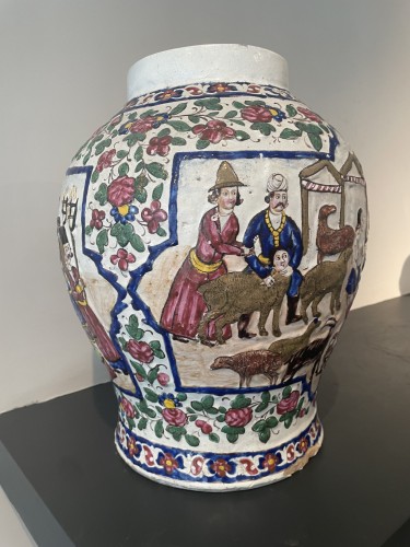 Qajar Vase Iran 19th century - Porcelain & Faience Style 