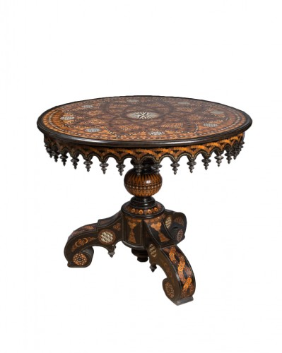 Pedestal table 19th century