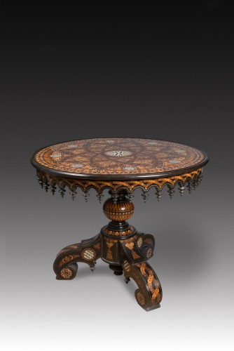 Pedestal table 19th century - 