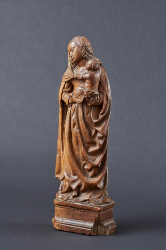 Vierge à l'Enfant en noyer, Bourbonnais début du XVIe siècle - Sculpture Style Renaissance