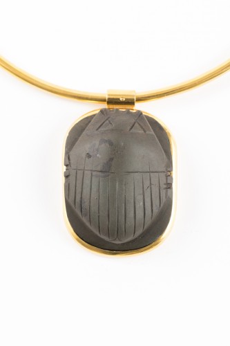 Modern Necklace with an Egyptian steatite scarab from the Late Period (664-332 BC) - Antique Jewellery Style 
