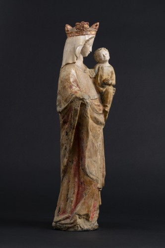 Sculpture Sculpture en pierre - Vierge à l'Enfant en pierre calcaire polychrome, Bassin Parisien XIVe siècle