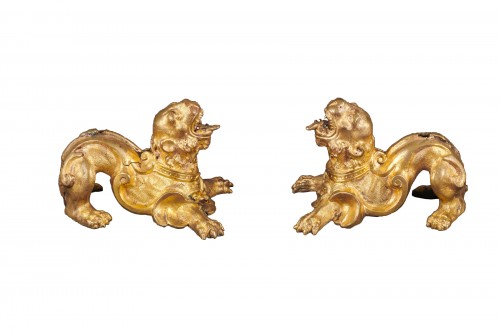 Pair of lions in gilded bronze from a cabinet - Venice  End of 16th century