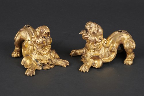 Paire de lions de cabinet en bronze doré - Venise fin XVIe siècle - Sculpture Style Renaissance