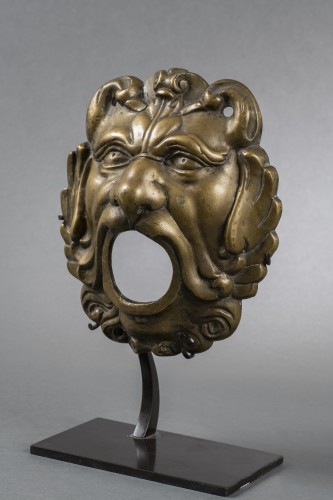 Sculpture Sculpture en Bronze - Bouche de Fontaine masque de lion en bronze doré  Allemagne, XVIe-XVIIe siècle