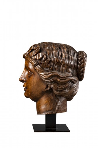 Tuscan Wooden Head - C. 1560-1580