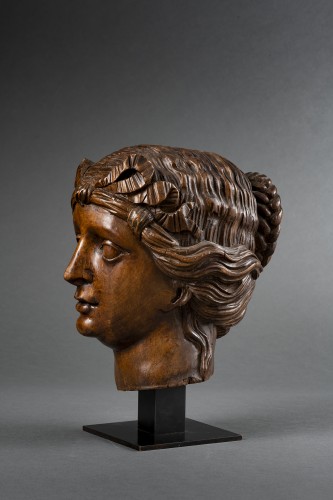 Tuscan Wooden Head - C. 1560-1580 - 