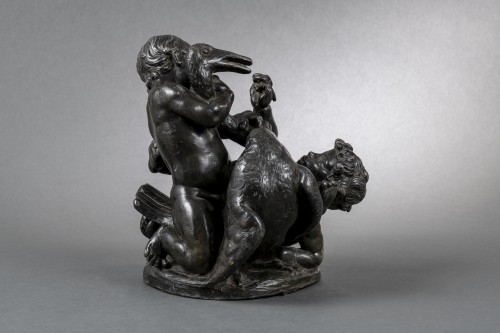Sculpture  - Enfant jouant avec un cygne -Plomb- France, Fin du XVIIIe siècle