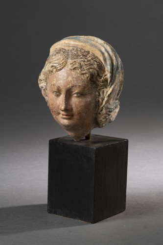Young woman with a veil in polychrome limestone - Burgundy, mid-16th  - Sculpture Style Renaissance