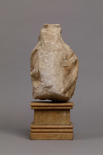 XIe au XVe siècle - Buste de saint Évêque en pierre Polychrome - Picardie, Région d'Amiens XVe siècle