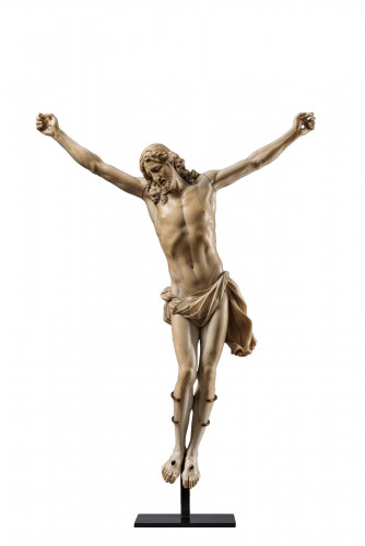 Christ en ivoire - France seconde moitié du XVIIe siècle