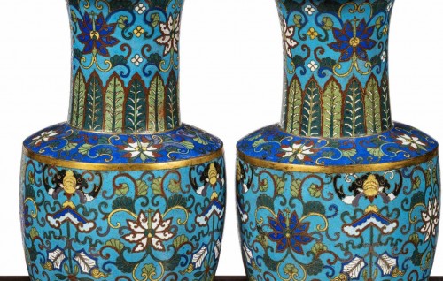 Paire de vases en bronze cloisonné 19e siècle montés en lampes - Arts d