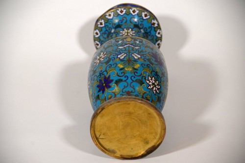  - Paire de vases en bronze cloisonné 19e siècle montés en lampes