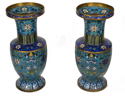 Antiquités - A pair of 19th century cloisonné bronze vases mounted as lamps