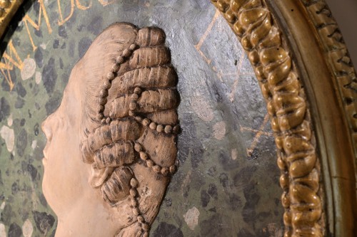 Decorative Objects  - A large medallion of Marie Antoinette as Dauphine