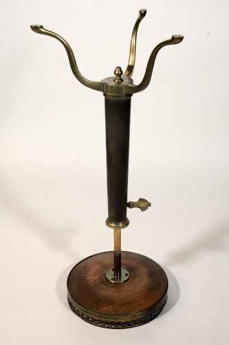 20th century - A pair of pedestal tables by Maison Toulouse