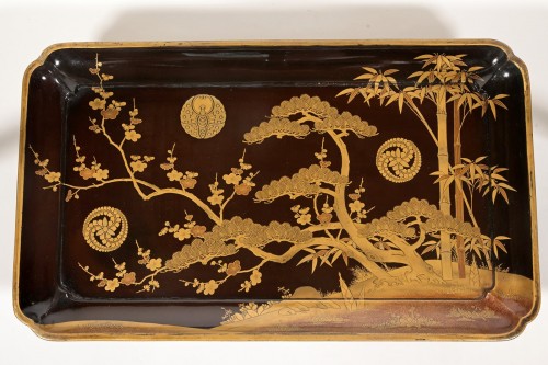 Asian Works of Art  - A Japanese Edo period lacquer tray