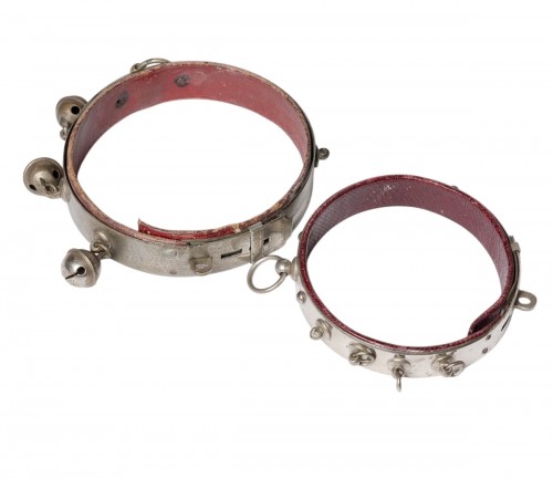 Two dog collars from château de Mello