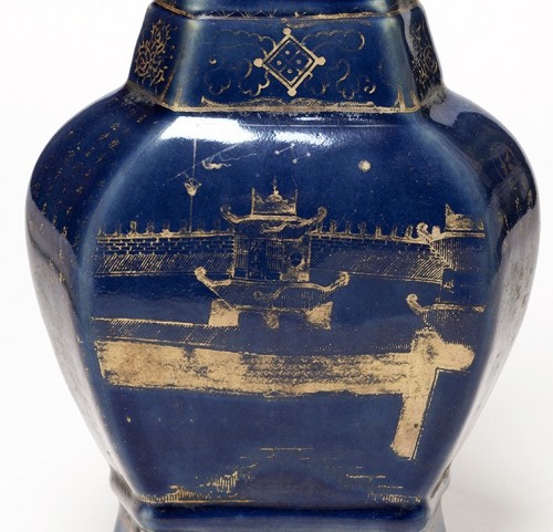 Vase balustre en porcelaine de Chine Qianlong bleu poudré - 