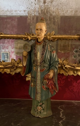 XVIIIe siècle - Personnage féminin hochant la tête en terre cuite Chine 18e siècle
