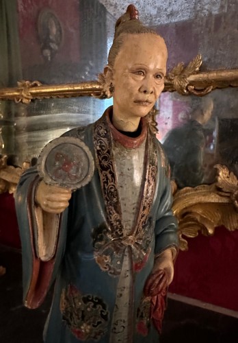  - Personnage féminin hochant la tête en terre cuite Chine 18e siècle