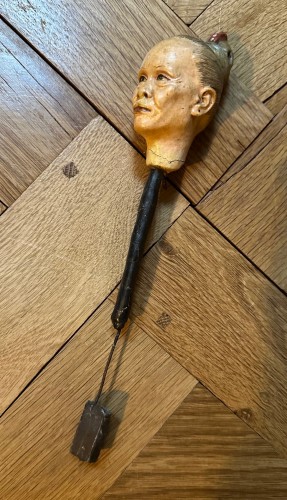 Antiquités - Personnage féminin hochant la tête en terre cuite Chine 18e siècle