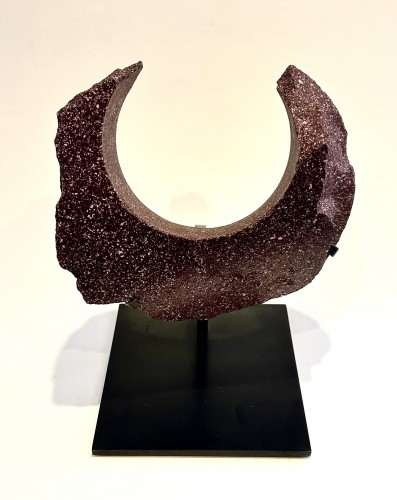 BC to 10th century - A Roman antique element in Egyptian porphyry