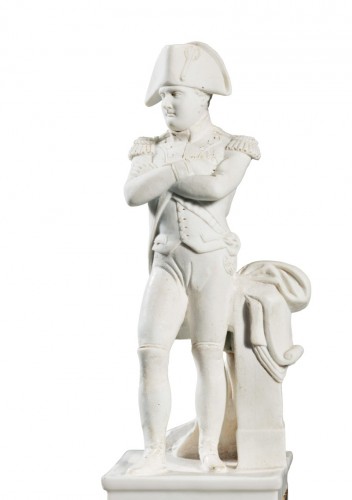 Colonne à la gloire de Napoléon en porcelaine de Paris - Galerie Sylvain Levy Alban