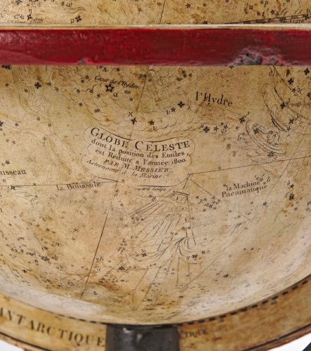 Paire de globes terrestre et céleste signés de Delamarche datés 1835 - Objets de Curiosité Style 