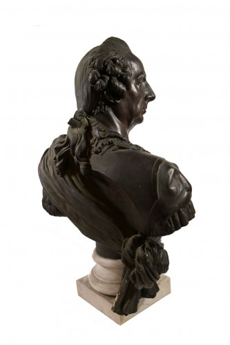 Sculpture Sculpture en Bronze - Buste représentant le Maréchal de Mailly vers 1800 - 1820