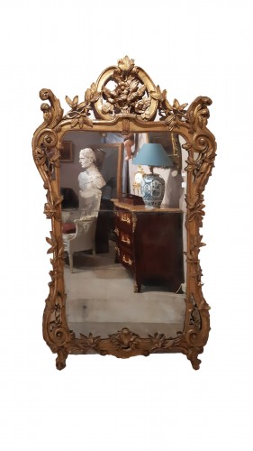 Grand miroir en bois doré d'époque Louis XV