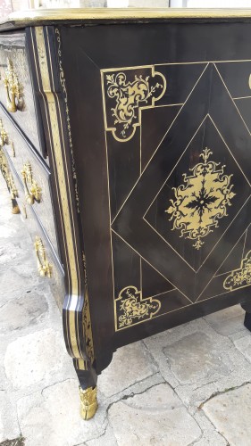 Commode en marqueterie de cuivre et ébène d'époque Louis XIV - Louis XIV