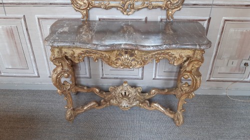 Furniture  - Regence period carved and gilded wood console table