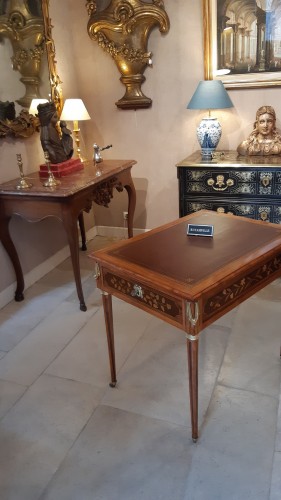 Table de salon Louis XVI, estampillée DUSAUTOY - Mobilier Style Louis XVI