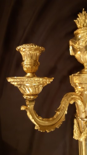Luminaires Appliques - Paire d'appliques en bronze ciselé et doré d'époque Louis XVI