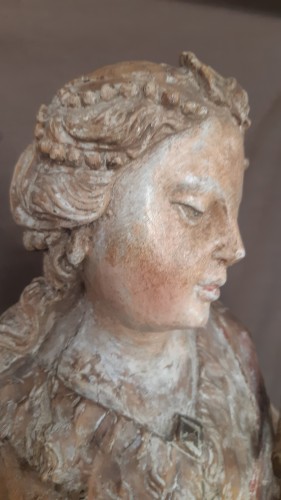 Art sacré, objets religieux  - Grande vierge à l'enfant du XVIIe siècle en tilleul sculpté