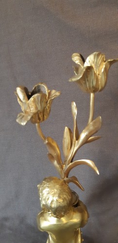 Antiquités - Pair of finely chased and gilt bronze candelabra, Louis XVI period