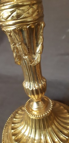 Paire de chandeliers en bronze doré d'époque Louis XVI - Luminaires Style Louis XVI