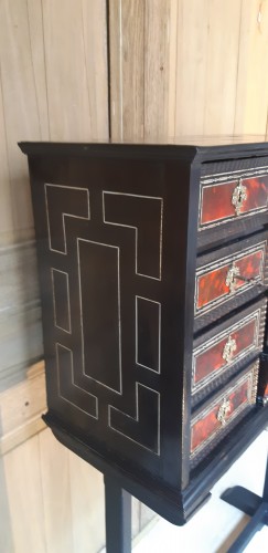 Cabinet de voyage flamand du XVIIe siècle - Louis XIII