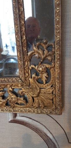 Miroir en bois sculpté, doré d'époque Régence - Sylvain Rochas