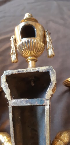 Antiquités - Paire d'appliques en bronze ciselé, doré d'époque Louis XVI