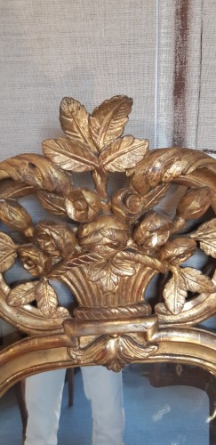 Miroir en bois sculpté et doré d'époque Louis XV - Sylvain Rochas