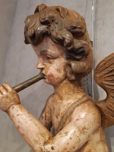 Ange en bois sculpté polychrome d'époque Louis XIV - Sylvain Rochas
