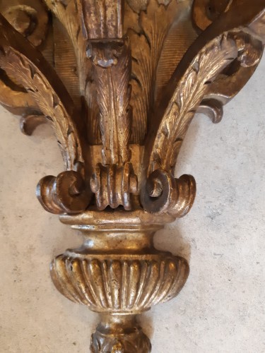 Petite console d'applique en bois doré d'époque Louis XIV - Objet de décoration Style Louis XIV