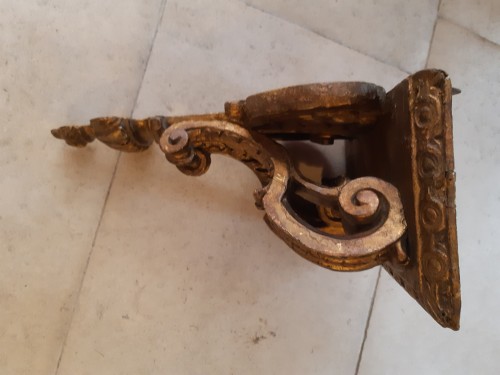 Objet de décoration  - Petite console d'applique en bois doré d'époque Louis XIV