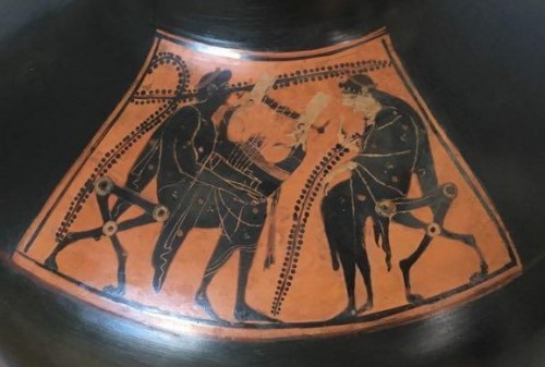 Hydrie (Kalpis) à figures noires attribué au groupe de Leagros - Archéologie Style 