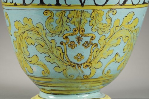 Chevrette d'apothicairerie, Savone fin 17e siècle - Céramiques, Porcelaines Style 