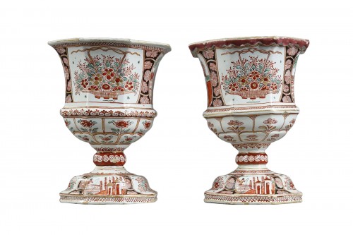Two &quot;Delft dore&quot; vases 18th century